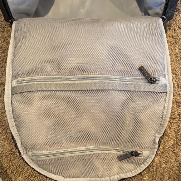 Itzy Ritzy Dream Compact Diaper-bag Backpack - Picture 9 of 10